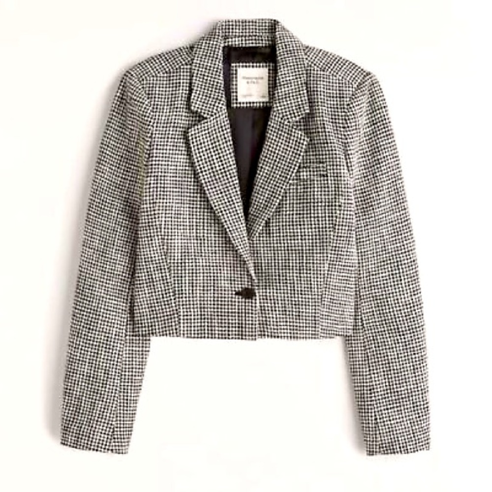 ✨Abercrombie and Fitch Cropped Tweed Blazer✨